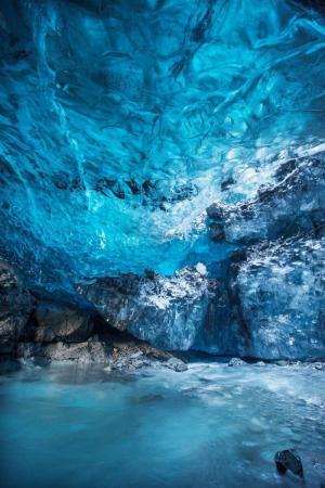 Iceland Ice Caves - Photographing Inside Vatnajokull Waterfall Ice Cave ...